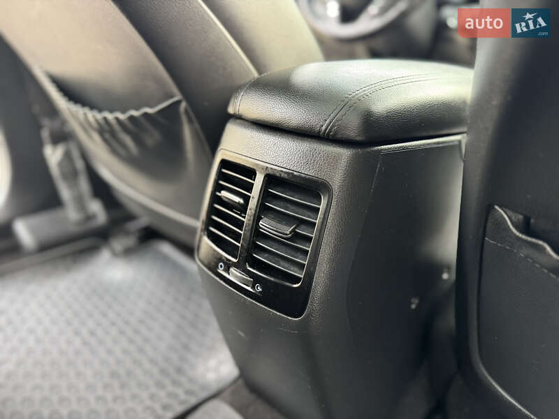 Седан Kia Optima 2013 в Одессе