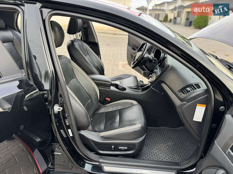 Седан Kia Optima 2013 в Одессе