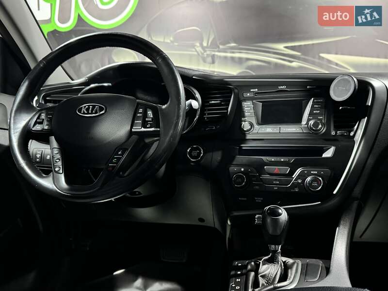 Седан Kia Optima 2013 в Одессе