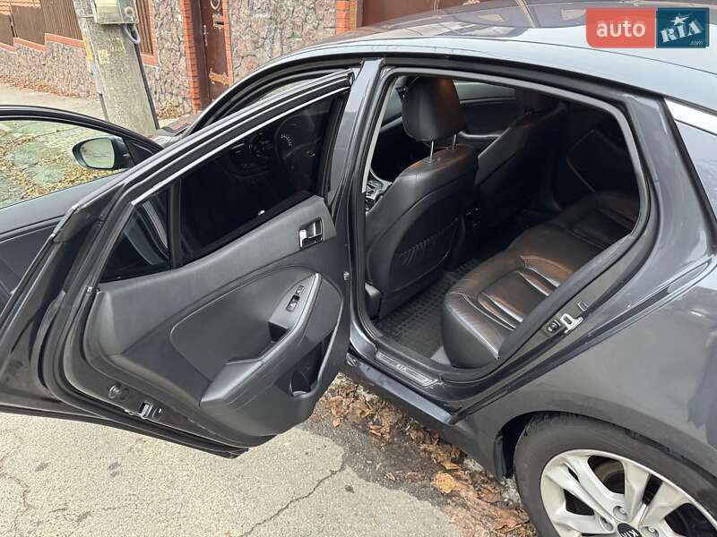 Седан Kia Optima 2012 в Києві