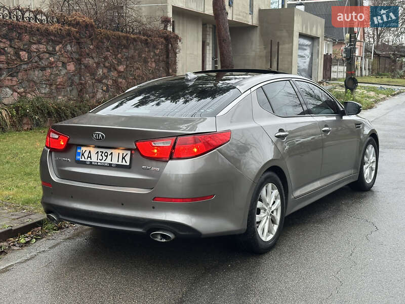 Седан Kia Optima 2014 в Киеве