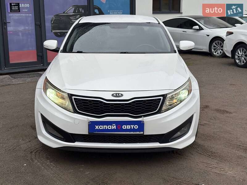 Седан Kia Optima 2012 в Виннице