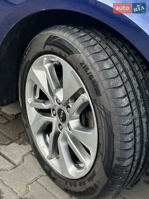 Седан Kia Optima 2016 в Вінниці