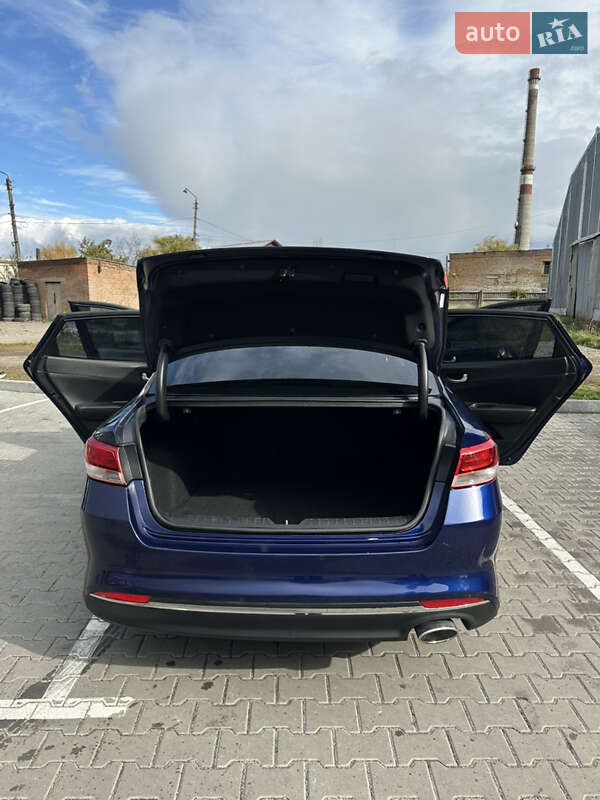 Седан Kia Optima 2016 в Вінниці