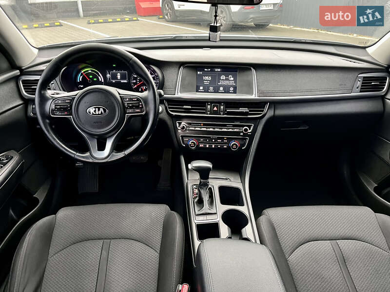 Седан Kia Optima 2016 в Києві