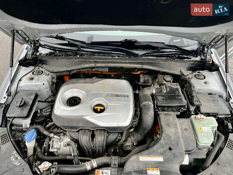 Седан Kia Optima 2016 в Києві