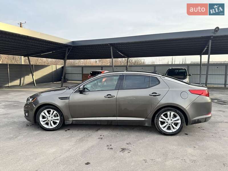 Седан Kia Optima 2012 в Кривому Розі