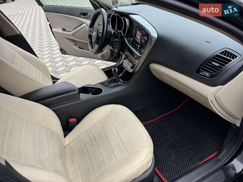Седан Kia Optima 2014 в Чорноморську
