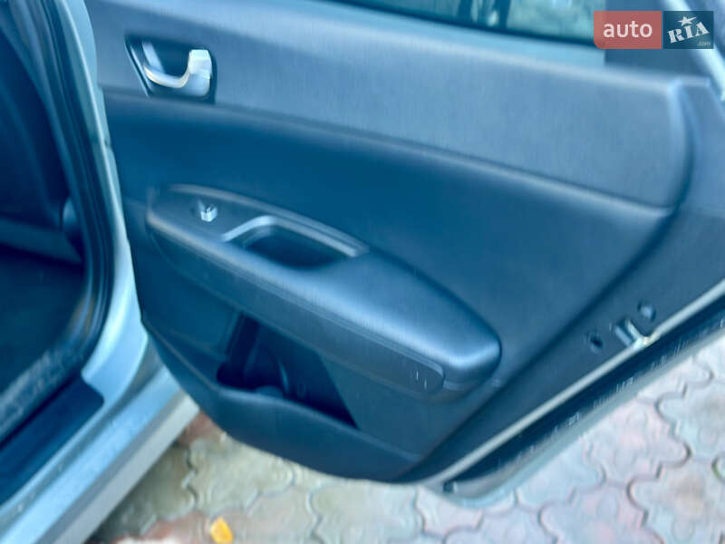 Седан Kia Optima 2016 в Ивано-Франковске