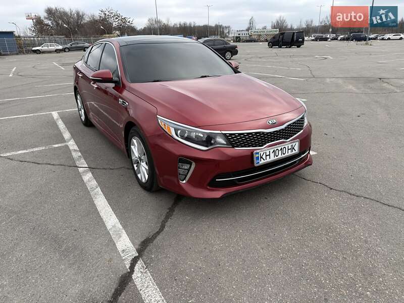 Седан Kia Optima 2017 в Днепре