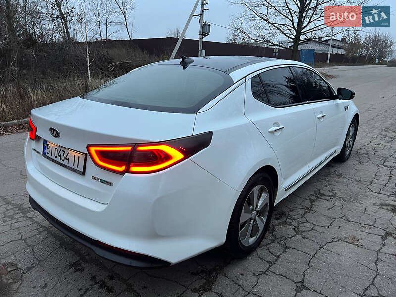 Седан Kia Optima 2014 в Полтаве