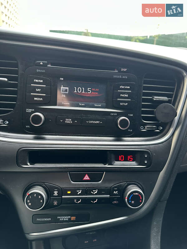 Седан Kia Optima 2013 в Киеве