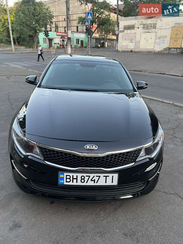 Седан Kia Optima 2016 в Одессе