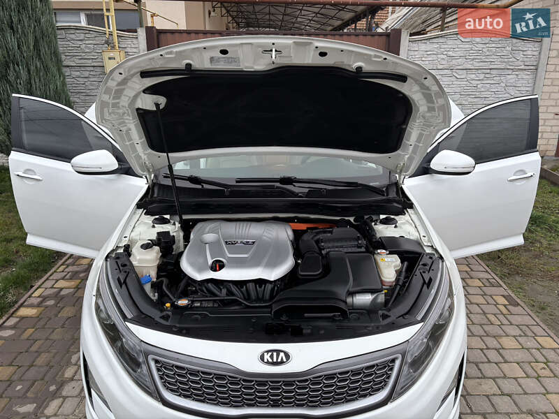 Седан Kia Optima 2014 в Запорожье