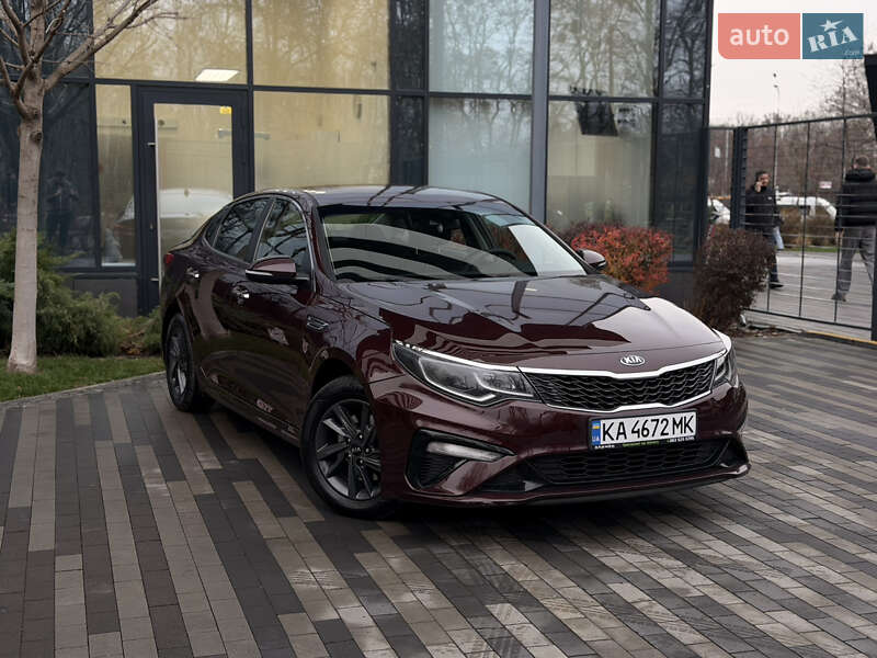 Седан Kia Optima 2020 в Киеве