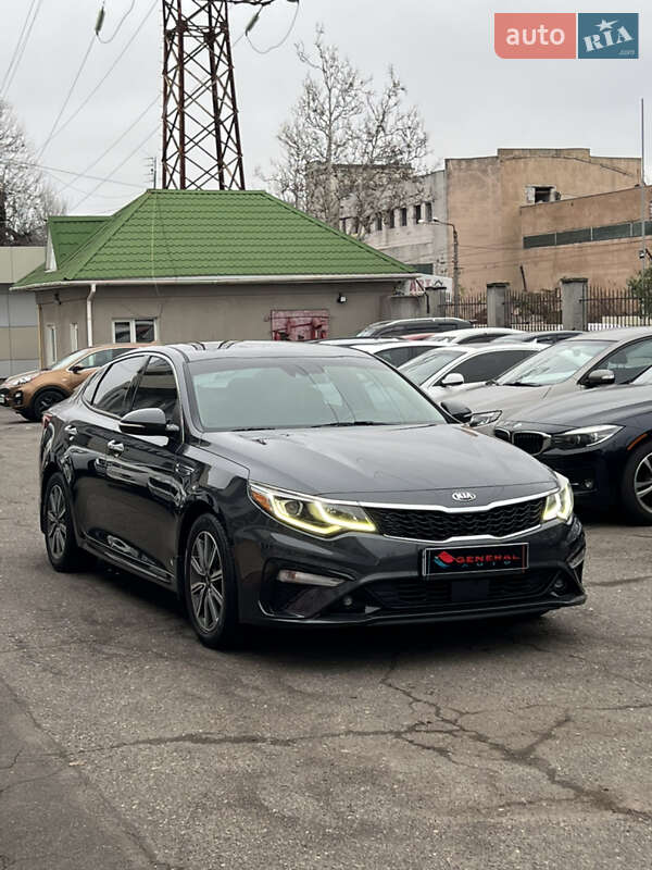 Седан Kia Optima 2018 в Одессе