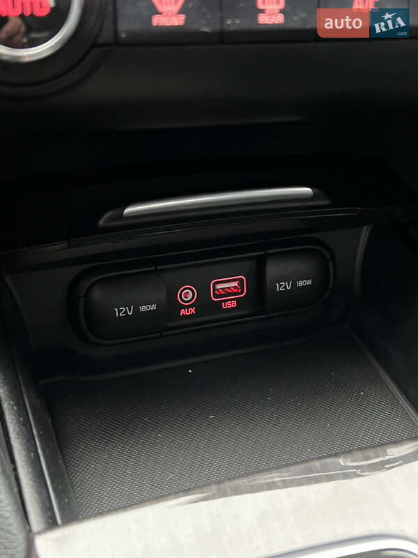 Седан Kia Optima 2018 в Одессе