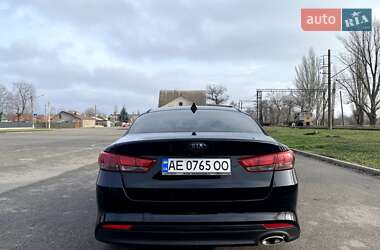 Седан Kia Optima 2016 в Кривом Роге
