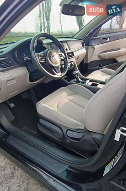 Седан Kia Optima 2016 в Кривом Роге