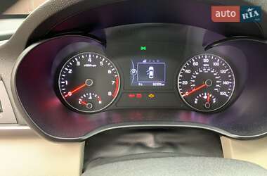 Седан Kia Optima 2017 в Гадяче