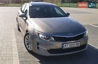 Седан Kia Optima 2016 в Ивано-Франковске