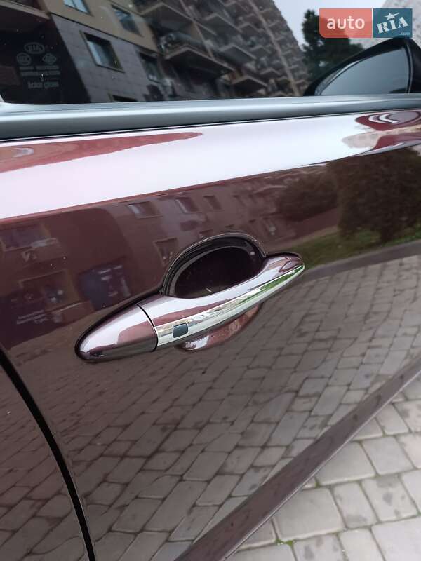 Седан Kia Optima 2012 в Одессе