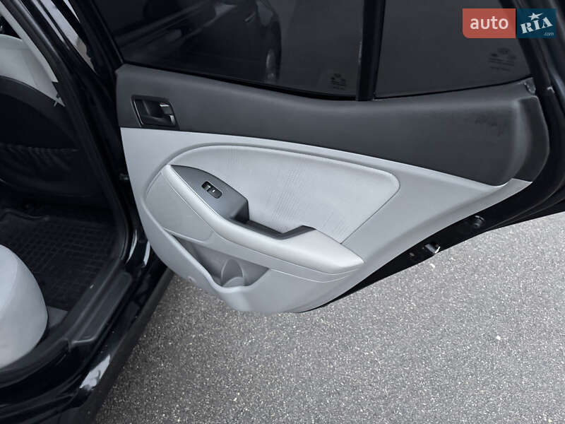 Седан Kia Optima 2014 в Киеве фото 30 Седан Kia Optima 2014 в Киеве