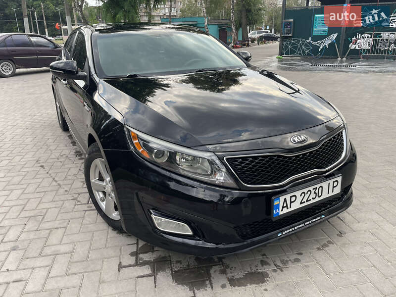 Седан Kia Optima 2013 в Запорожье
