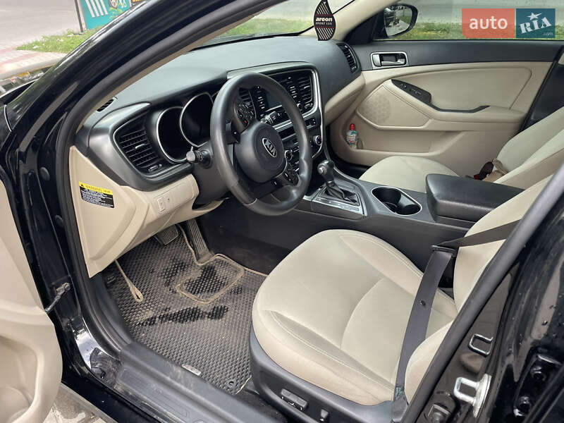 Седан Kia Optima 2013 в Запорожье