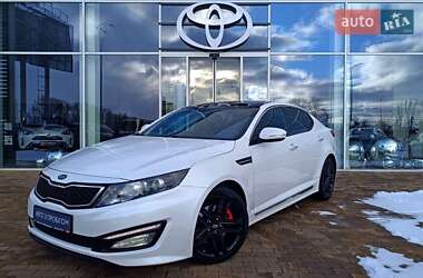 Седан Kia Optima 2012 в Киеве