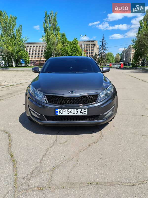 Седан Kia Optima 2012 в Запоріжжі