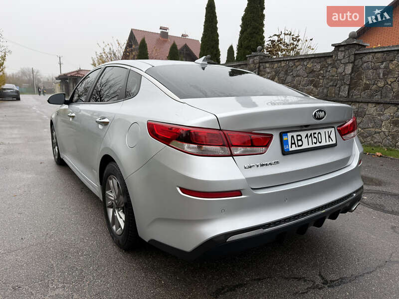 Седан Kia Optima 2018 в Виннице