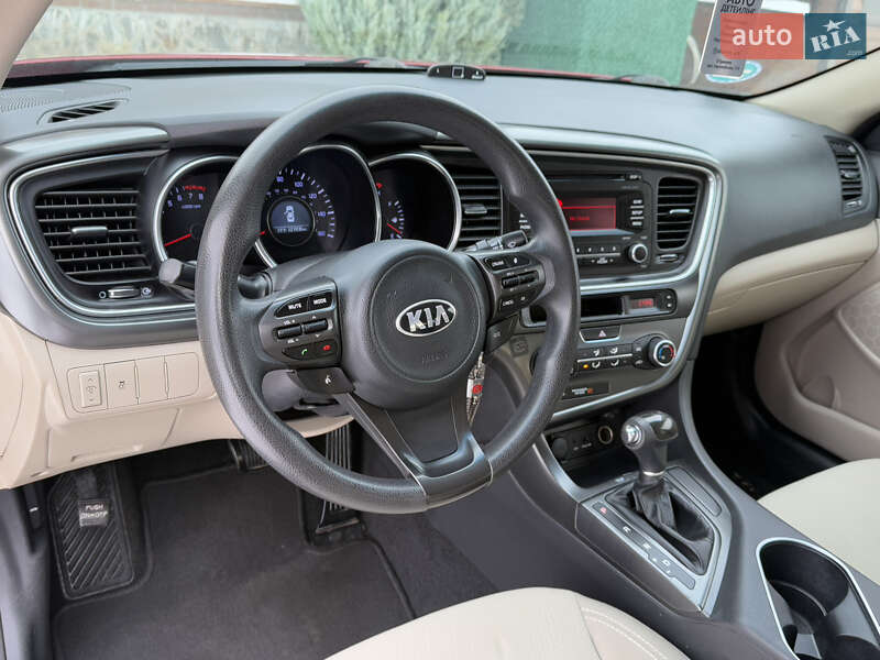 Седан Kia Optima 2013 в Борисполе