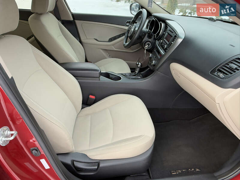 Седан Kia Optima 2013 в Борисполе