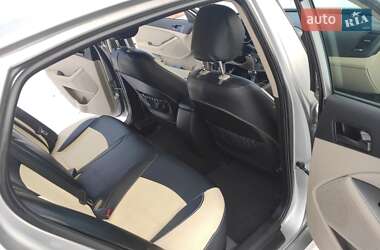 Седан Kia Optima 2014 в Василькове