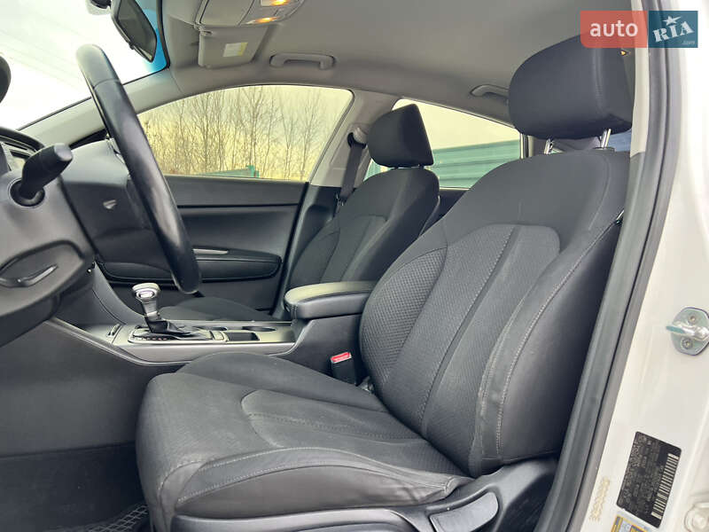 Седан Kia Optima 2016 в Киеве фото 31 Седан Kia Optima 2016 в Киеве