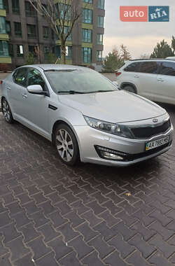 Седан Kia Optima 2012 в Києві