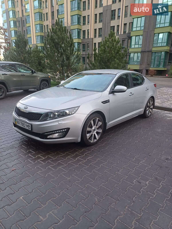 Седан Kia Optima 2012 в Киеве