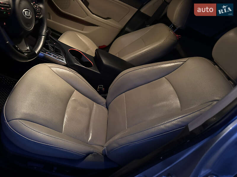 Седан Kia Optima 2014 в Виннице