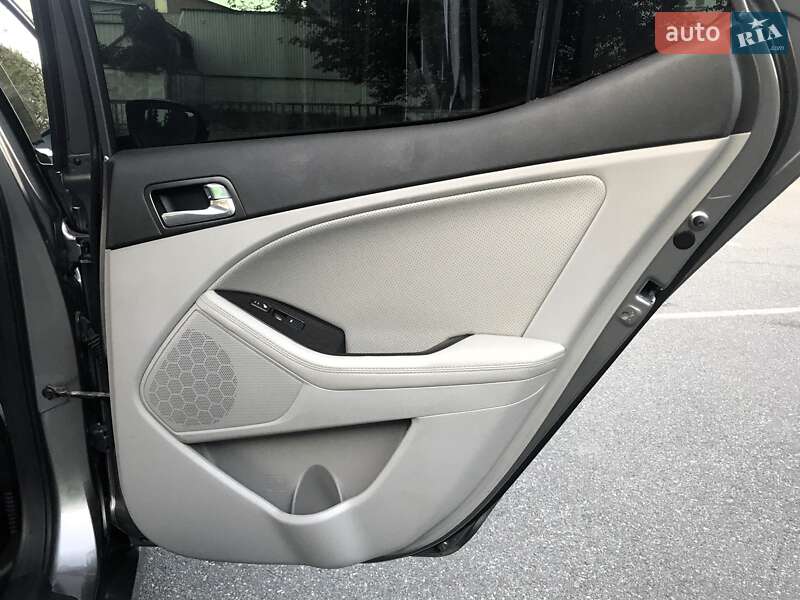 Седан Kia Optima 2014 в Киеве фото 24 Седан Kia Optima 2014 в Киеве