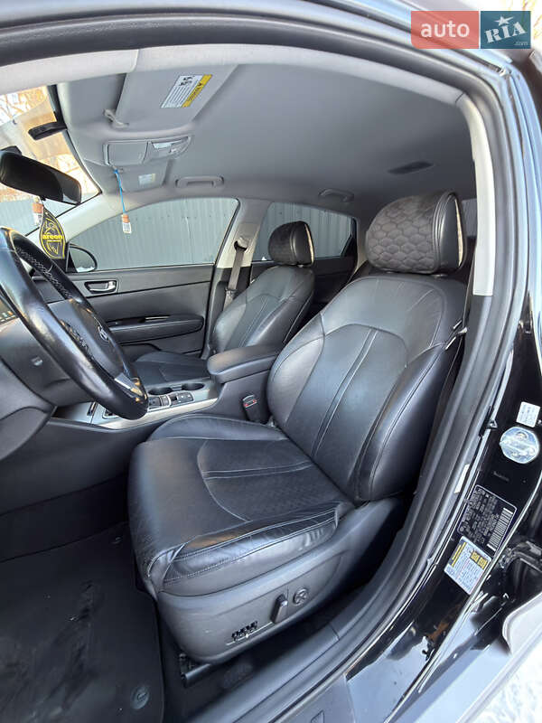 Седан Kia Optima 2017 в Ивано-Франковске