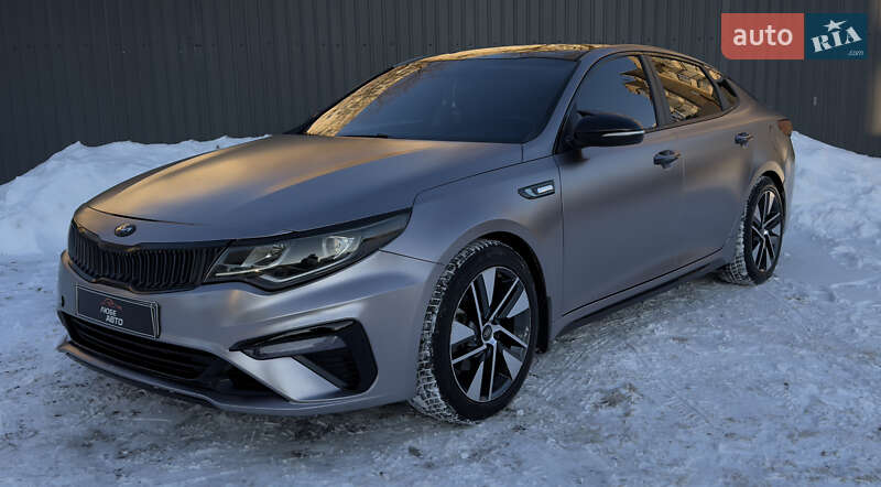 Седан Kia Optima 2017 в Ивано-Франковске