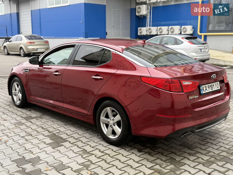 Седан Kia Optima 2014 в Киеве