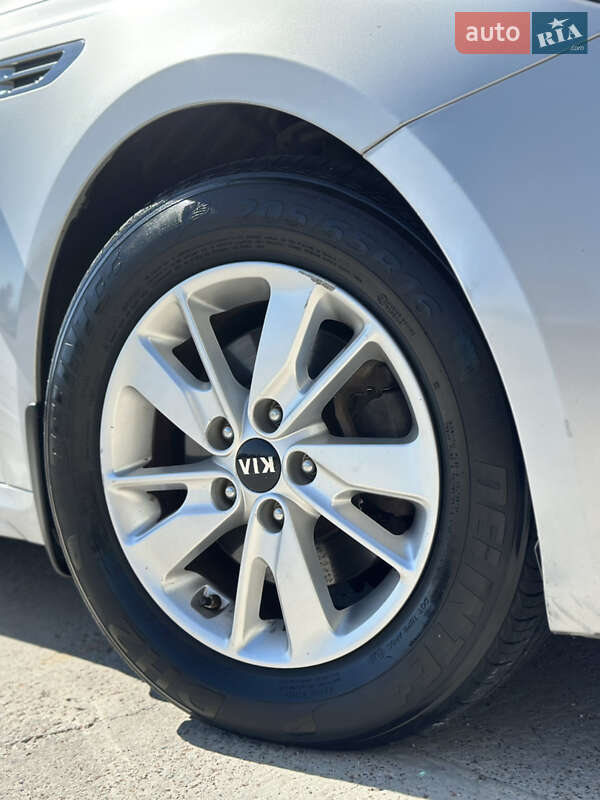 Седан Kia Optima 2016 в Киеве фото 10 Седан Kia Optima 2016 в Киеве