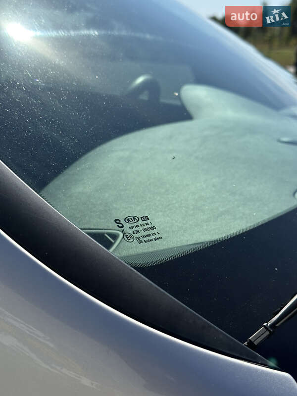 Седан Kia Optima 2016 в Киеве фото 9 Седан Kia Optima 2016 в Киеве