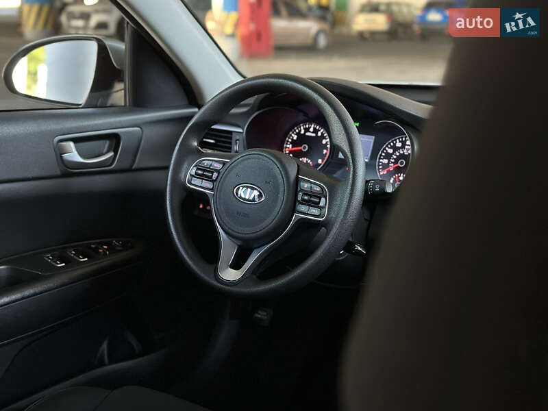 Седан Kia Optima 2016 в Киеве фото 27 Седан Kia Optima 2016 в Киеве