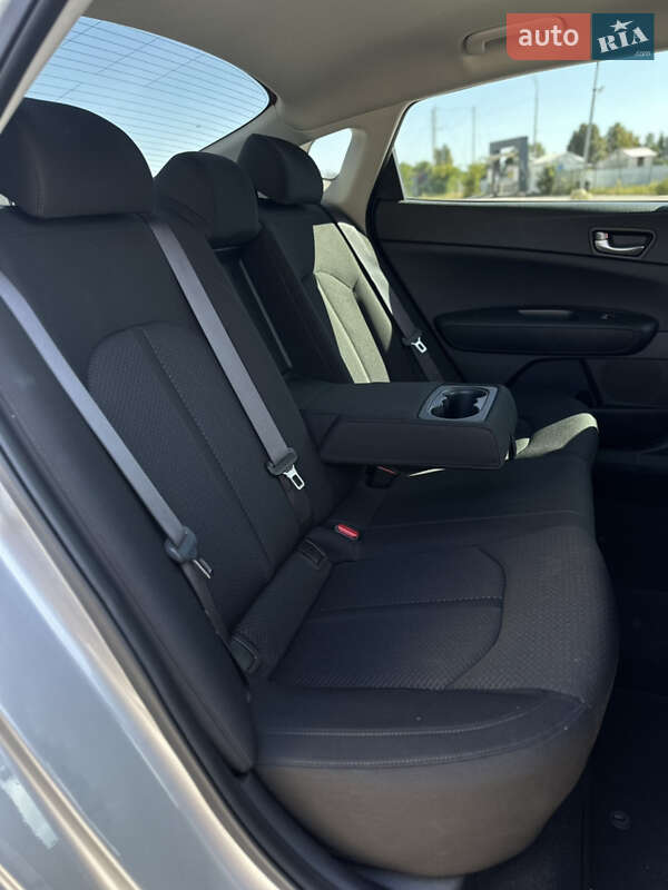 Седан Kia Optima 2016 в Киеве фото 43 Седан Kia Optima 2016 в Киеве