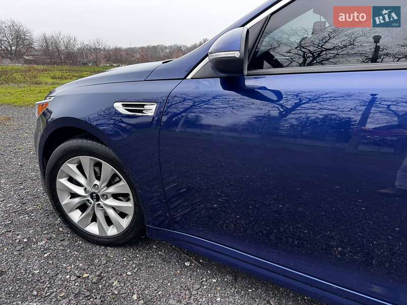 Седан Kia Optima 2016 в Козельщине