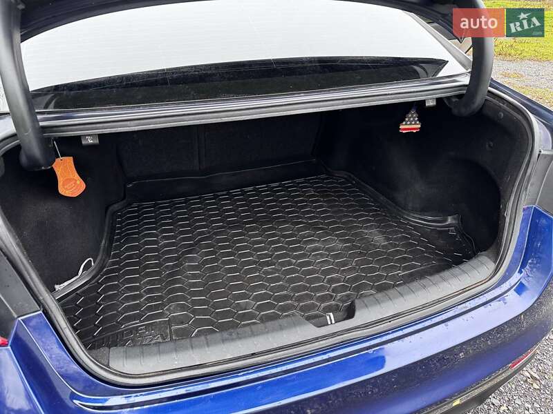 Седан Kia Optima 2016 в Козельщине