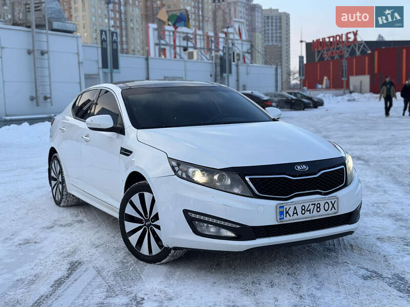 Седан Kia Optima 2011 в Киеве